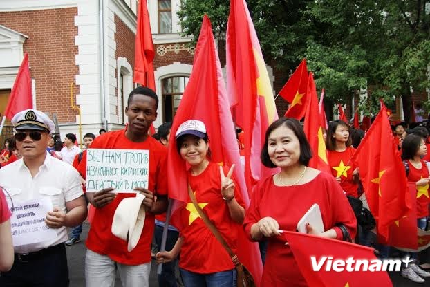 Người Việt tại Nga míttinh yêu cầu Trung Quốc rút giàn khoan
