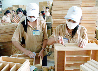 Wood exports on track for USD10 billion goal