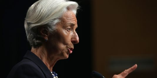 Le FMI abaisse ses prévisions de croissance pour la France