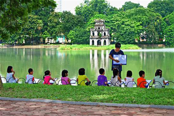 Hanoi – Ville pour la paix  15 ans d’intégration et de développement