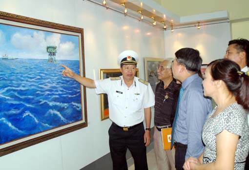 Triển lãm mỹ thuật “Hướng về biển đảo quê hương”