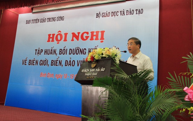 Tập huấn kiến thức về biển, đảo cho cán bộ giáo viên khu vực miền Trung và Tây Nguyên