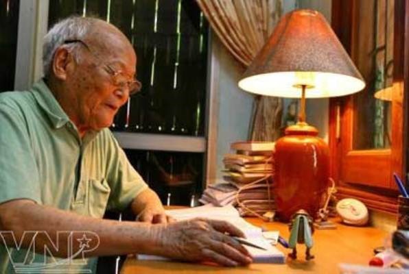 “Dế mèn phiêu lưu ký” mãi còn trong lòng độc giả
