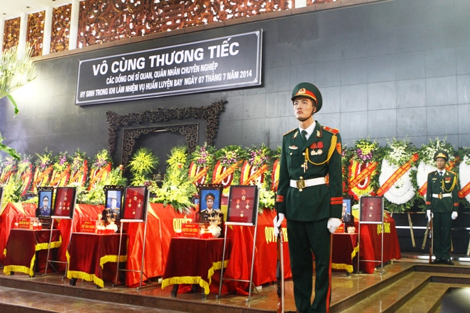 Xúc động tiễn đưa 18 chiến sĩ hy sinh trong khi làm nhiệm vụ