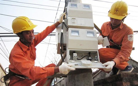 Điện lực Hà Nội Giải đáp nhiều thắc mắc cho khách hàng