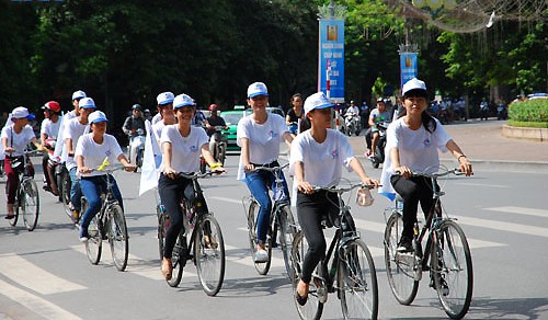 Lancement du programme Les Vietnamiens voyagent au Vietnam