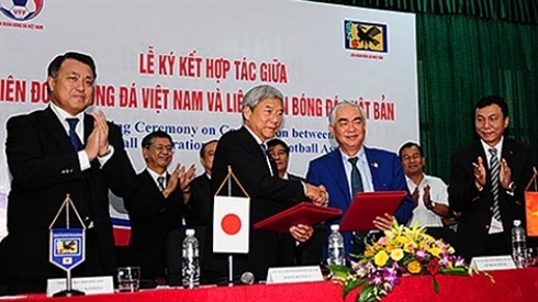 Football  un mémorandum entre le Vietnam et le Japon