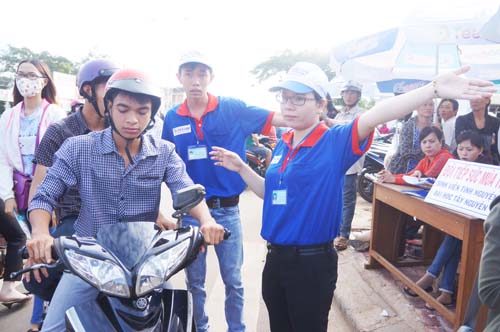 Sắc màu tình nguyện Tiếp sức mùa thi tại Buôn Ma Thuột Đắk Lắk