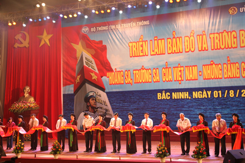 Hoang Sa,Truong Sa exhibition comes to Bac Ninh