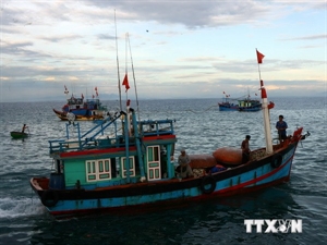 ASEAN discuss hotline on marine disputes