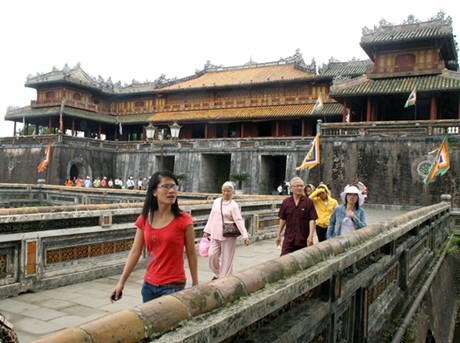 Gold tourism month launched in Hue