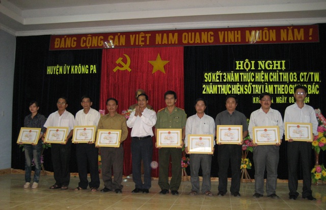 Huyện Krông Pa Gialai  Tạo sức lan tỏa mạnh mẽ trong học tập và làm theo gương Bác