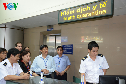 Khẩn cấp phòng, chống dịch Ebola - Việc không của riêng ai