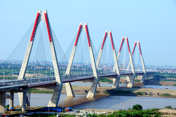 Le pont Nhat Tan, nouveau symbole de la capitale