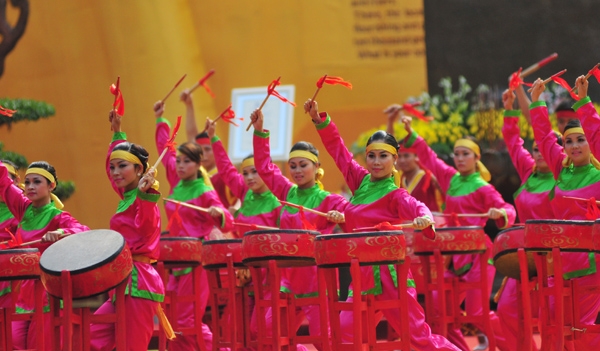 Activities to mark the 60th anniversary of the capital liberation