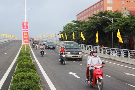 Khánh thành và thông xe cầu vượt nút giao Quốc lộ 46 với đường sắt Bắc - Nam