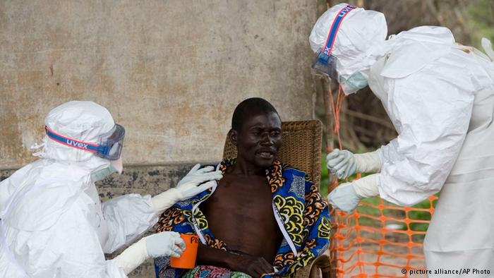 US warns Ebola could infect 1 4 million