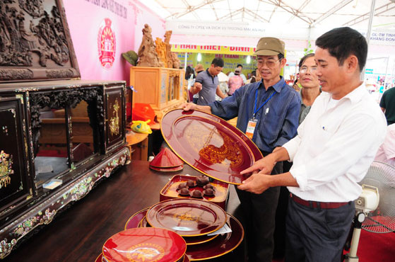 Hội chợ Làng nghề Việt Nam 2014 Tôn vinh dòng sản phẩm thủ công truyền thống