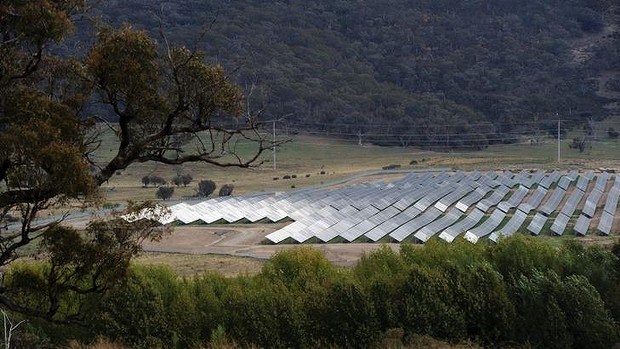 Australia s largest Solar Farm opens
