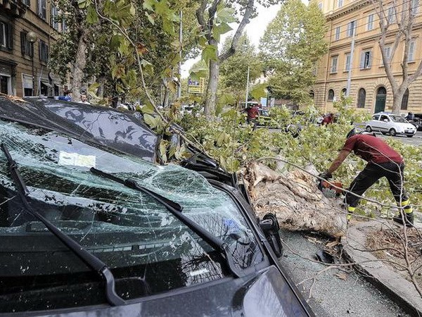 Bad weather hits Italy