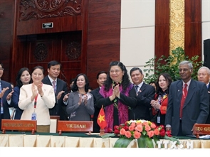Clôture de l AIPA-35 au Laos