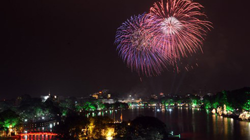 Fireworks display to mark Hanoi’s 60th Liberation Day