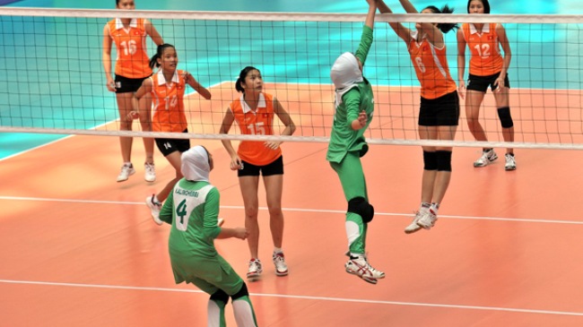 Đội tuyển nữ Việt Nam vào tứ kết Cup bóng chuyền châu Á 2014