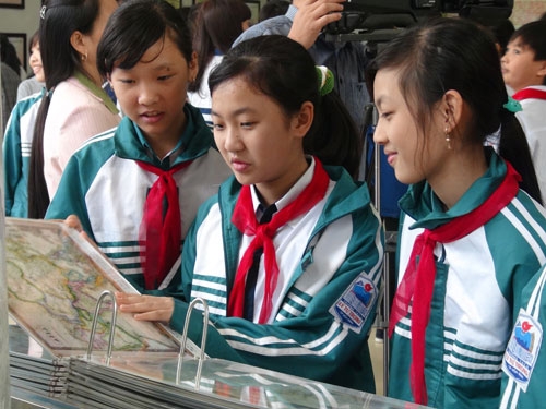 Trưng bày hơn 200 tư liệu, hình ảnh khẳng định chủ quyền của Việt Nam đối với hai quần đảo Hoàng Sa và Trường Sa