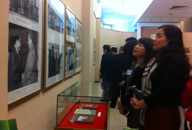 Exhibition celebrates Vietnam - China diplomatic ties