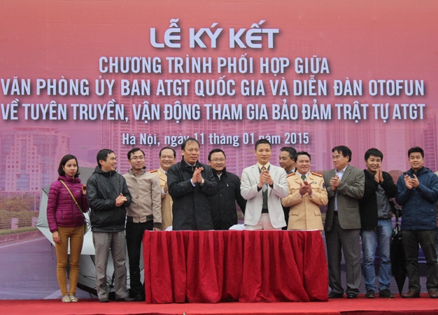 Xã hội hóa công tác tuyên truyền, giáo dục pháp luật về an toàn giao thông