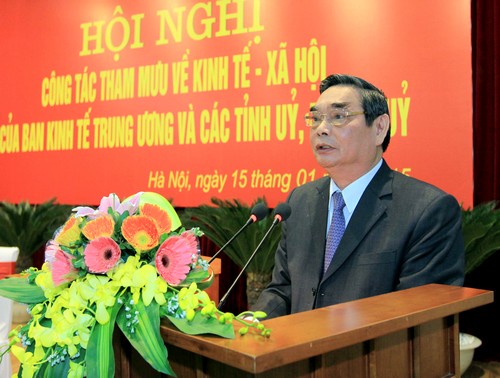 Tăng cường công tác tham mưu của các cấp ủy về kinh tế - xã hội