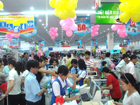 Dong Nai, Binh Duong plan goods reserve for Tet