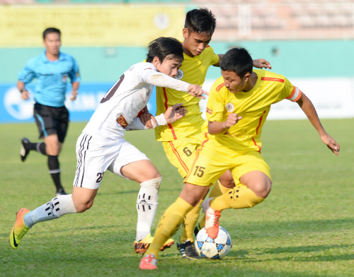 Tổng hợp vòng 8 giải bóng đá U19 QG - Cúp Tôn Hoa Sen 2015
