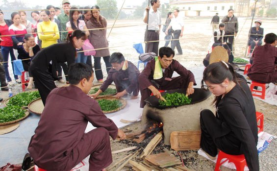 Thai Nguyên  le festival du thé de Dai Tu