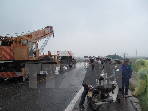 Khẩn trương khắc phục hậu quả các vụ tai nạn giao thông đặc biệt nghiêm trọng