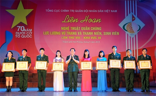 Bế mạc liên hoan Nghệ thuật quần chúng lực lượng vũ trang và thanh niên, sinh viên