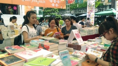 - Ouverture du Festival du livre d’Automne 2015 à Hanoi