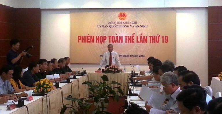 Tán thành sự cần thiết ban hành Luật quân nhân chuyên nghiệp và công nhân, viên chức quốc phòng