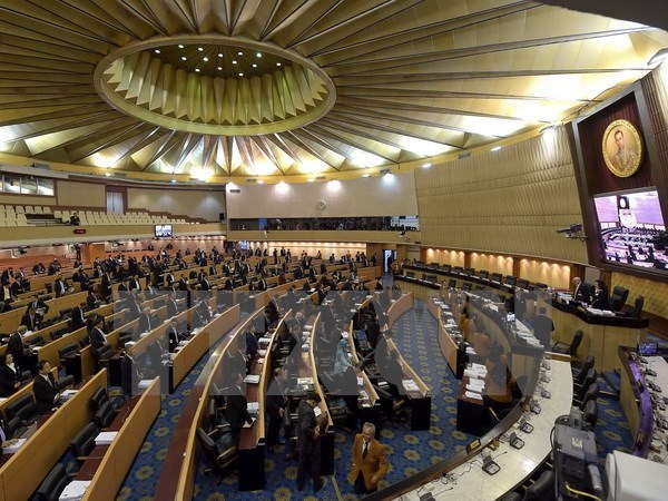 Thailand sets up new committee to write constitution