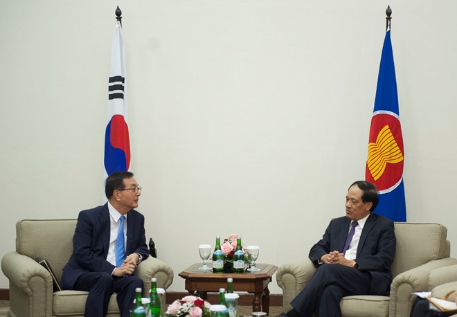ASEAN backs peace efforts in Korean Peninsula