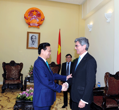 Siemens AG President and CEO visits Vietnam