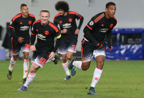 Man Utd chật vật kiếm điểm tại Moscow