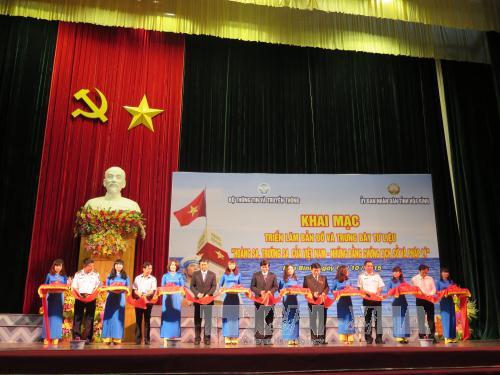 Triển lãm bản đồ và tư liệu Hoàng Sa, Trường Sa của Việt Nam tại Hòa Bình