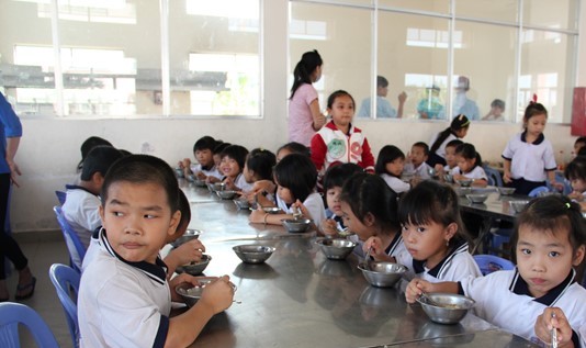 Hà Nội Coi trọng công tác an toàn vệ sinh thực phẩm bếp ăn trường học