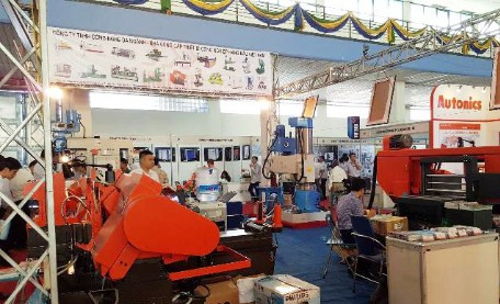 International fair on industrial products opens in Hanoi
