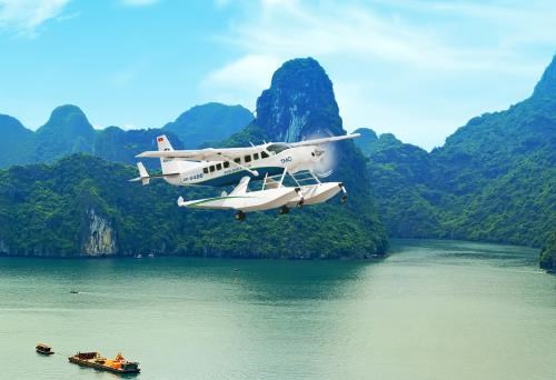 - Tours d hydravion à Ha Long 3 500 passagers en un an