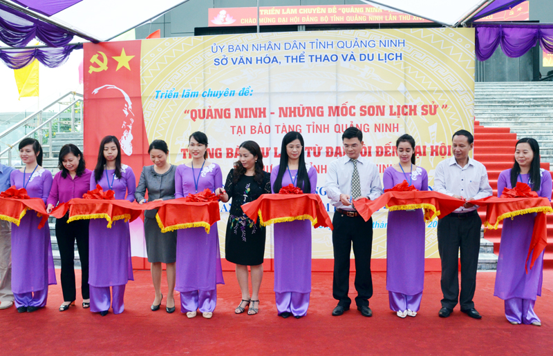 Triển lãm những mốc son lịch sử Quảng Ninh