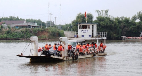 Tiếp tục thực hiện có hiệu quả phong trào Văn hóa giao thông với bình yên sông nước