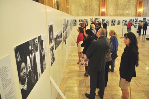 - Exposition photographique sur le Vietnam en Slovaquie