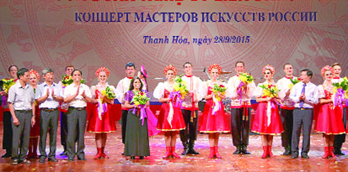 Russian art troupes perform in Thanh Hoa